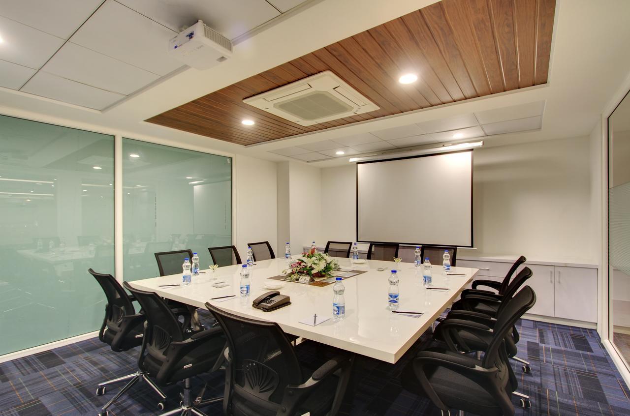 White Castle Boutique Apartment Hotel Bangalore Ngoại thất bức ảnh